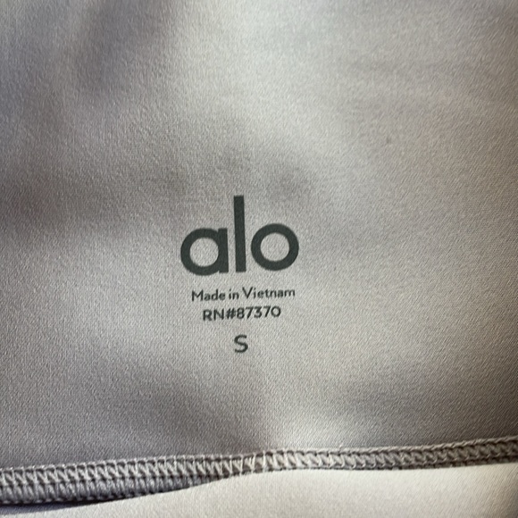 Alo high waist airlift legging 24.5” inseam color fog size small - Picture 2 of 4
